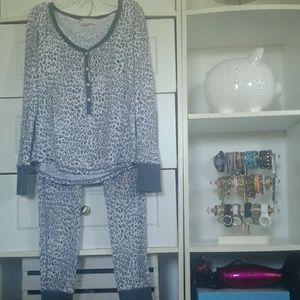 VICTORIA SECRET pajama set